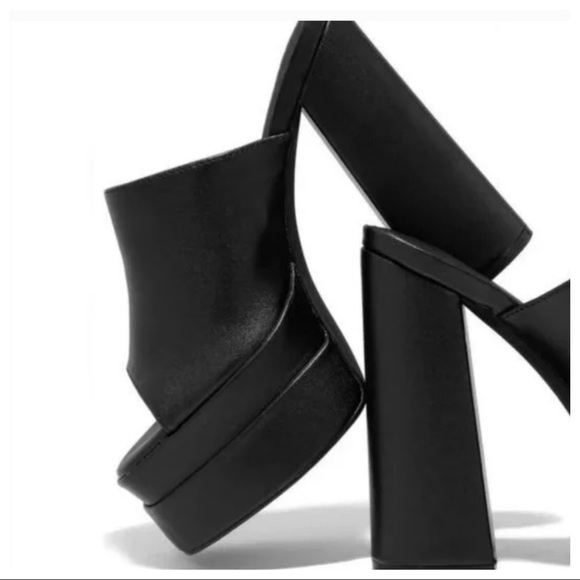 ShopEvelynne Shoes - PLATFORM BLOCK HEEL MULES IN BLACK